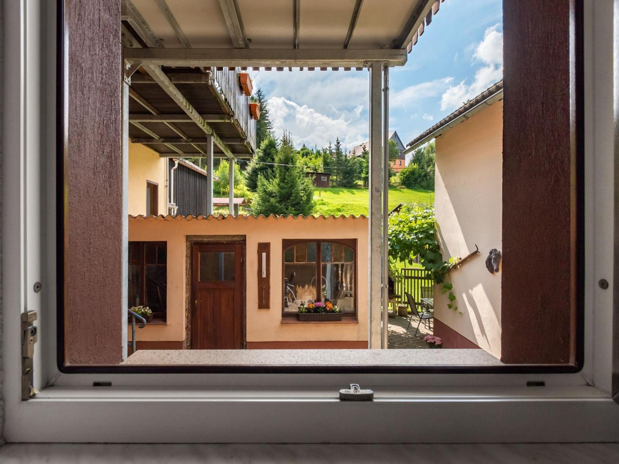Modern Apartment In Sebnitz With A Terrace In Sebnitz Exteriér fotografie